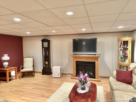 586 Wolcott Road Bristol CT 06010