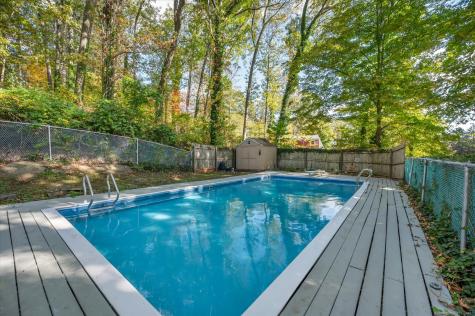 21 Idylwood Drive North Branford CT 06472