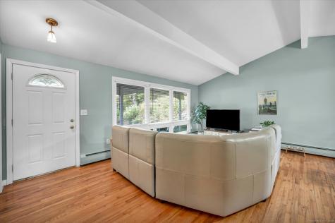 21 Idylwood Drive North Branford CT 06472