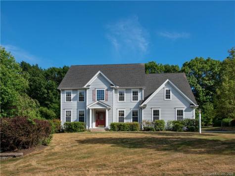 48 Queens Peak Canton CT 06019