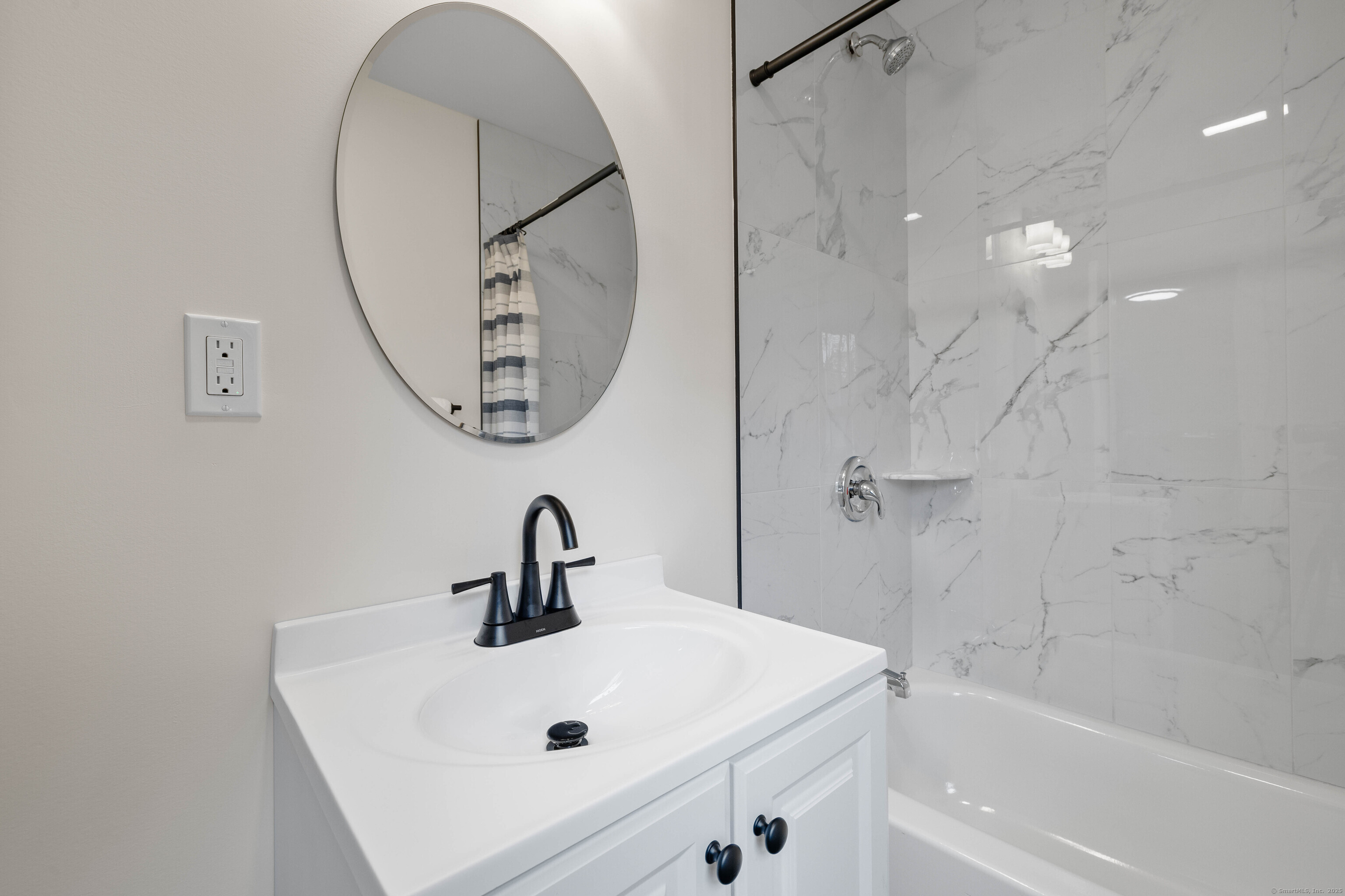 82 State Street Guilford CT 06437