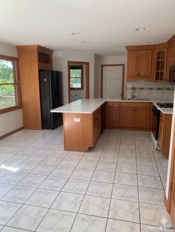141 Union Street Manchester CT 06042