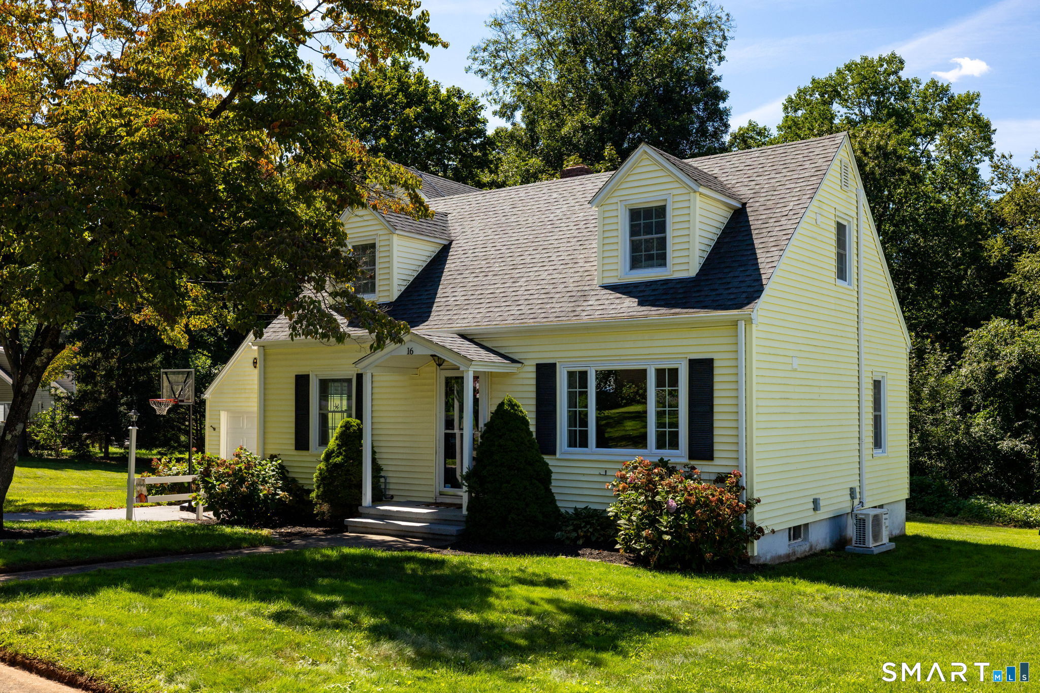 16 Dorrance Place Hamden CT 06518