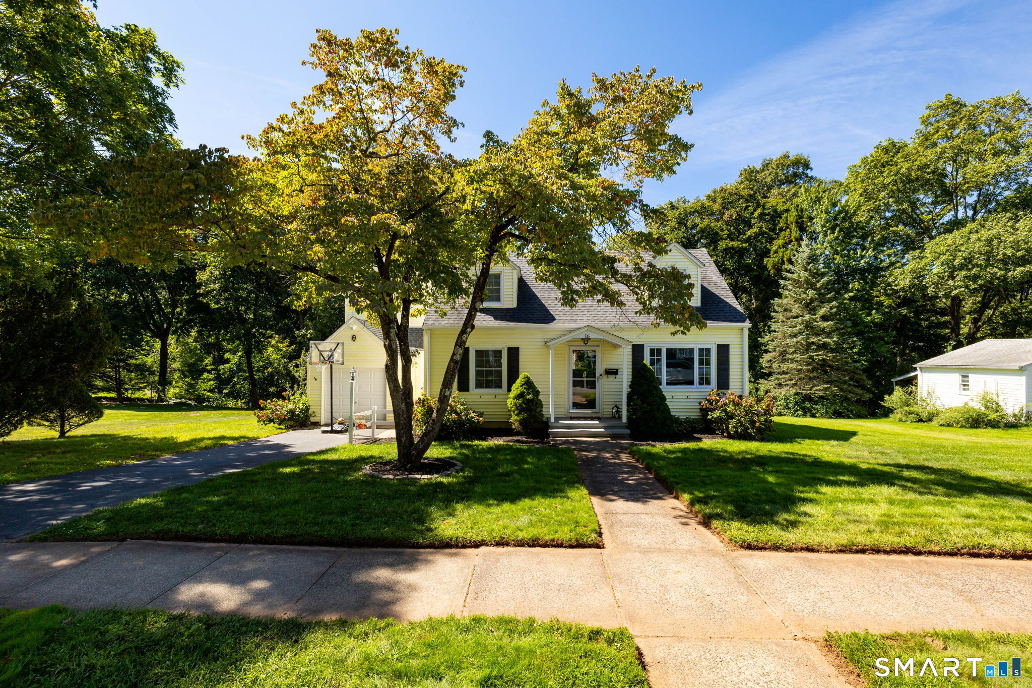 16 Dorrance Place Hamden CT 06518
