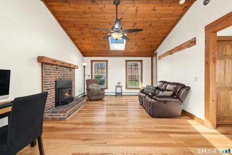 24 Reality Road Oxford CT 06478