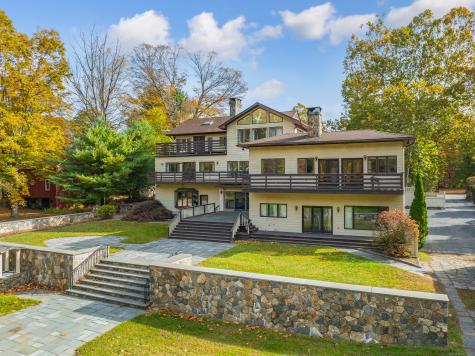 262 Lyons Plain Road Weston CT 06883