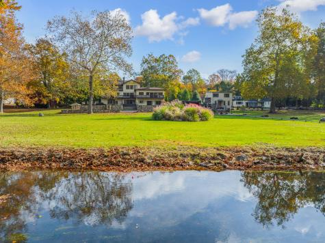 262 Lyons Plain Road Weston CT 06883