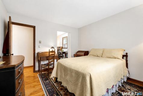 16 Overlook Drive Waterford CT 06385