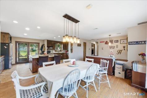 110 Butlertown Road Waterford CT 06385