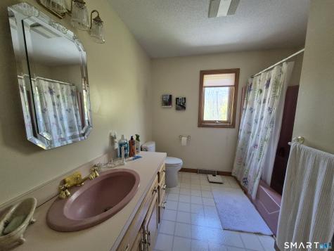 48 Marsh Road Willington CT 06279