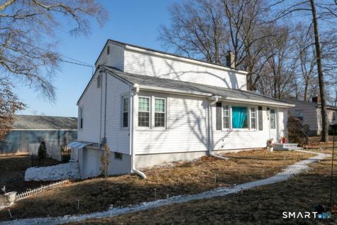 10 Beach Park Road Clinton CT 06413