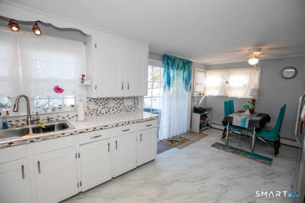 10 Beach Park Road Clinton CT 06413
