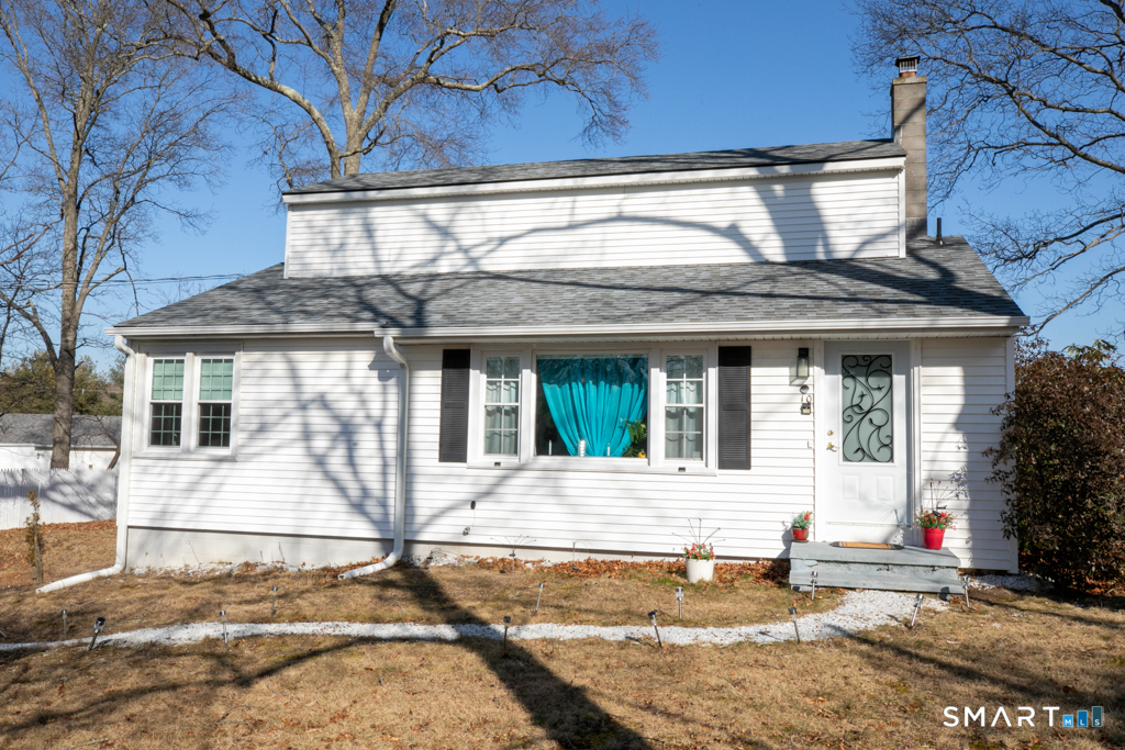 10 Beach Park Road Clinton CT 06413
