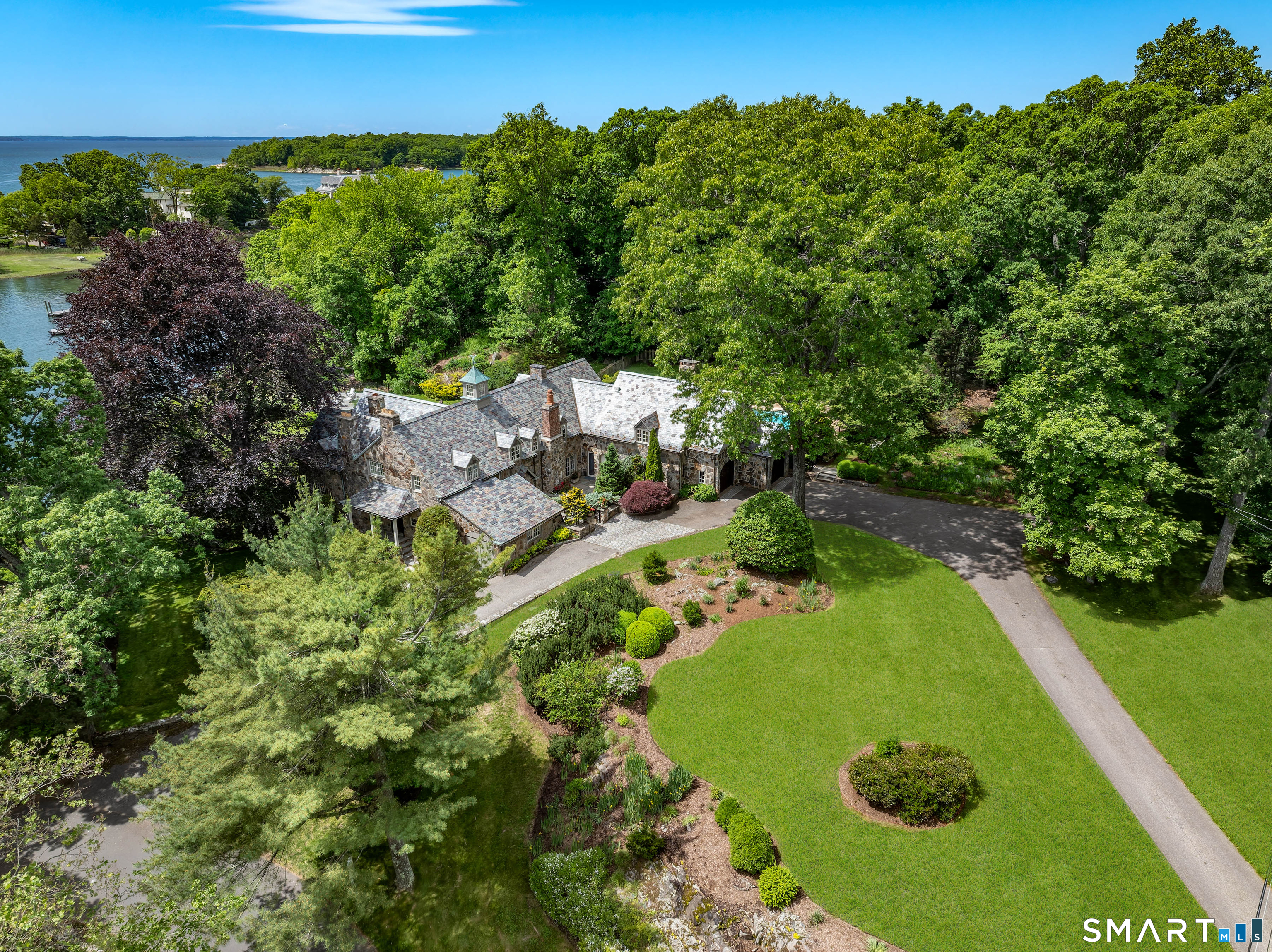 82 Arrowhead Way Darien CT 06820