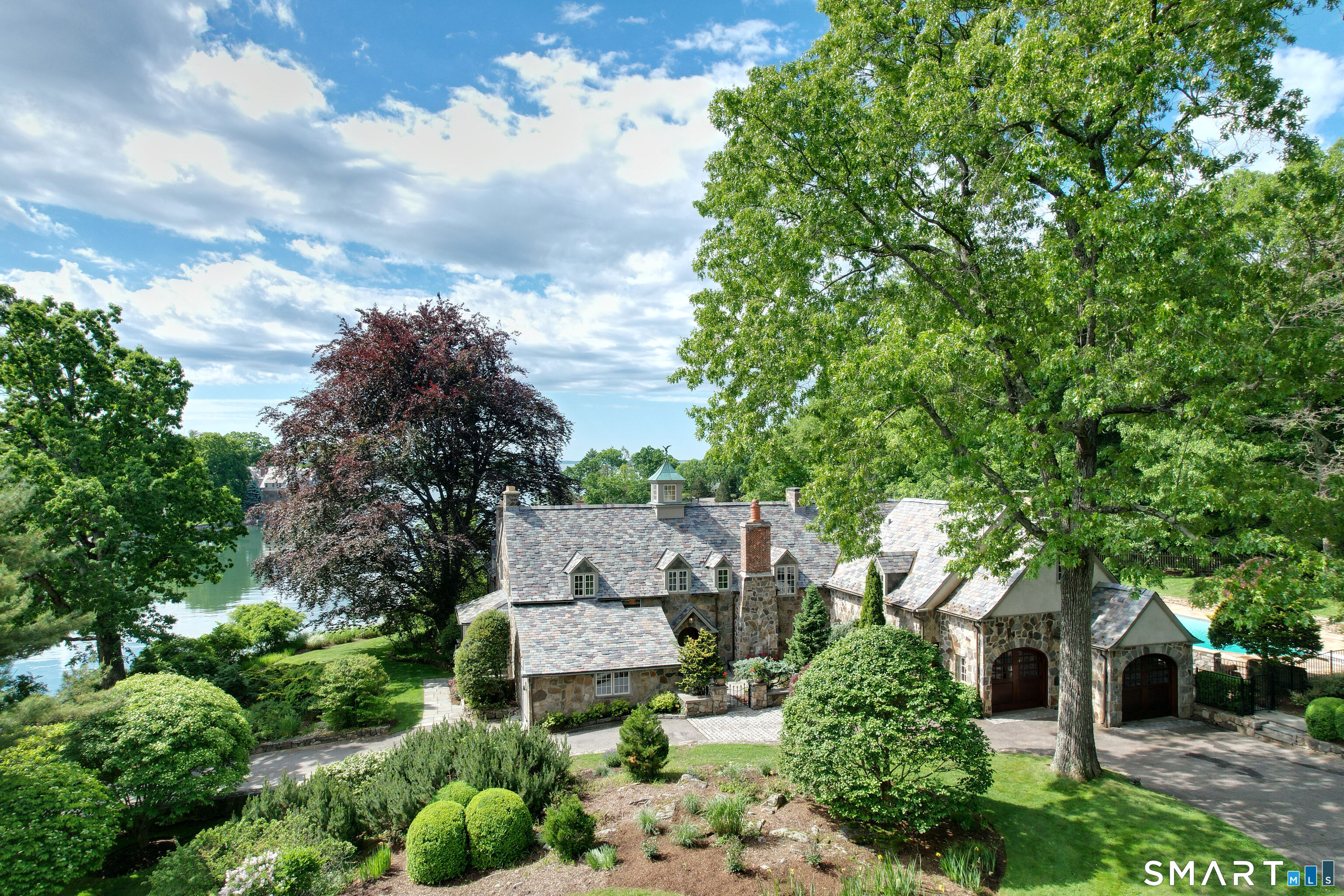82 Arrowhead Way Darien CT 06820