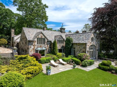 82 Arrowhead Way Darien CT 06820