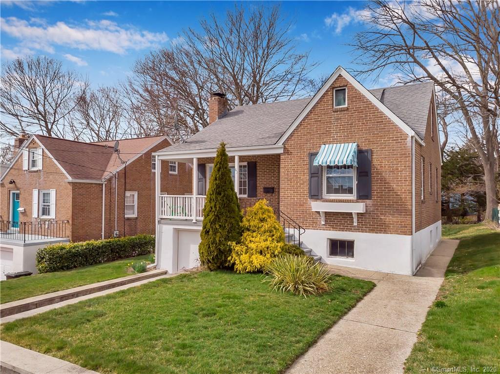 63 Woodlawn Road New London CT 06320