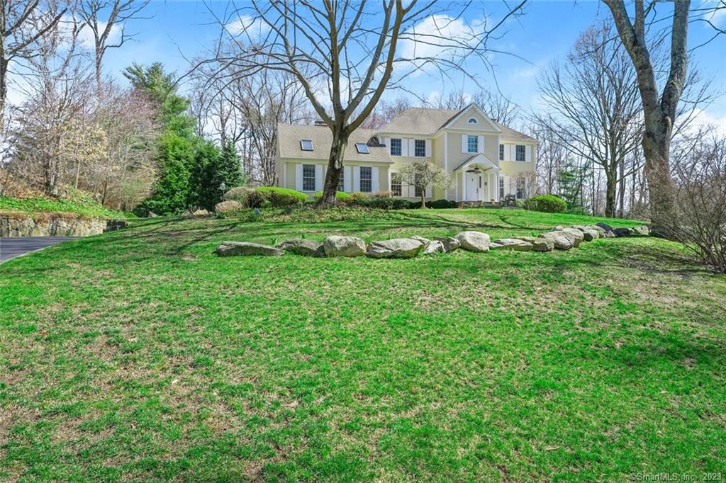 56 Twin Pond Lane New Canaan CT 06840