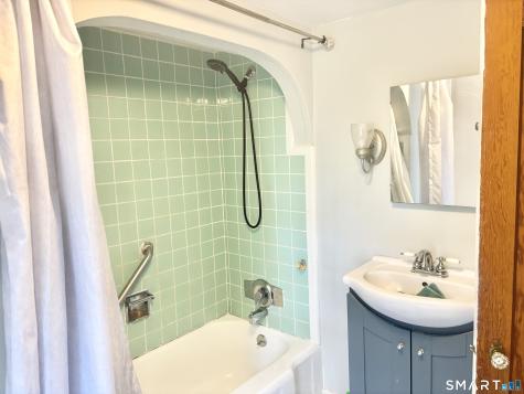 68 Princeton Street Manchester CT 06042