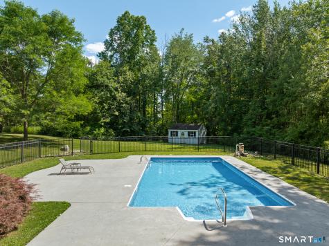 545 South Stone Street Suffield CT 06093