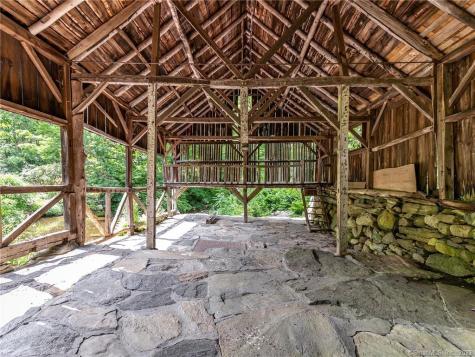 27 Macedonia Brook Road Kent CT 06757