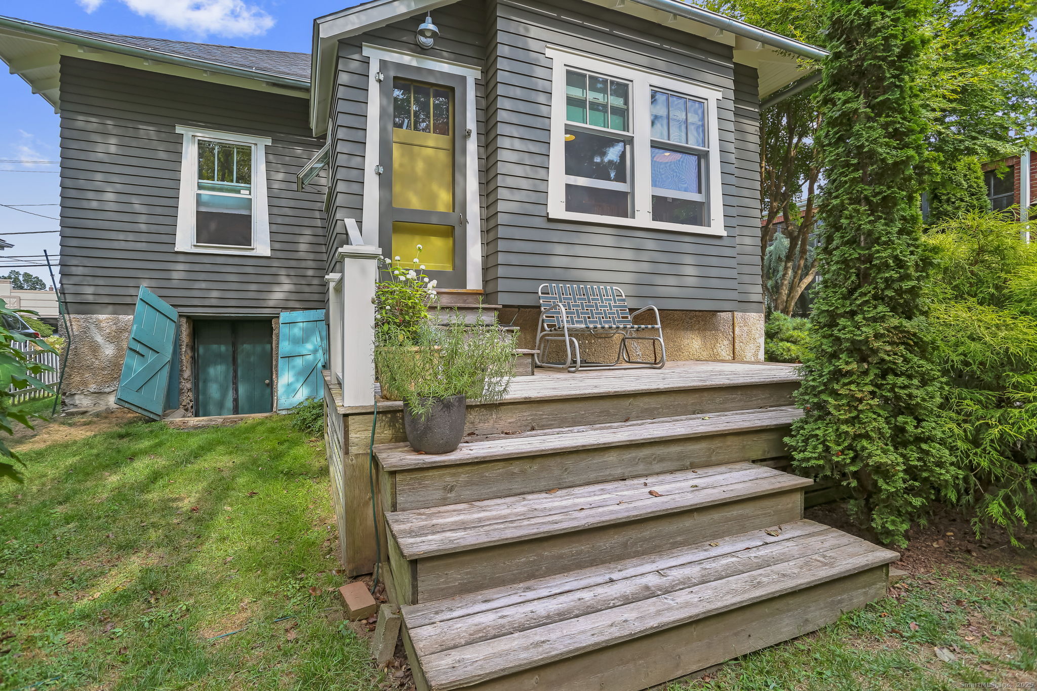 165 Bennett Street Bridgeport CT 06605