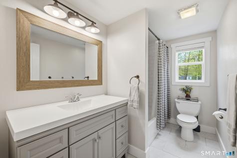 24 Berkshire Drive Farmington CT 06032