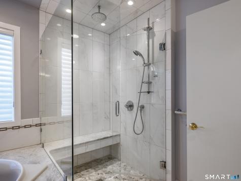 19 Westwood Drive Waterford CT 06385