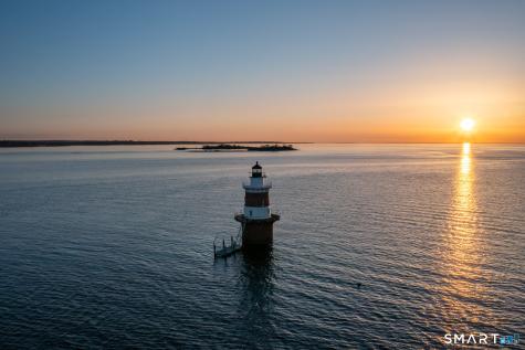 10 Shorehaven Road Norwalk CT 06855