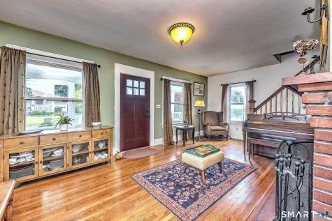 48 John Street Trumbull CT 06611