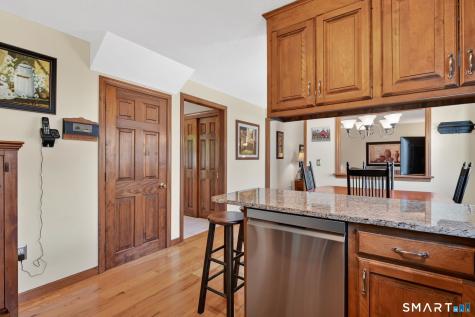 87 Jessica Drive South Windsor CT 06074