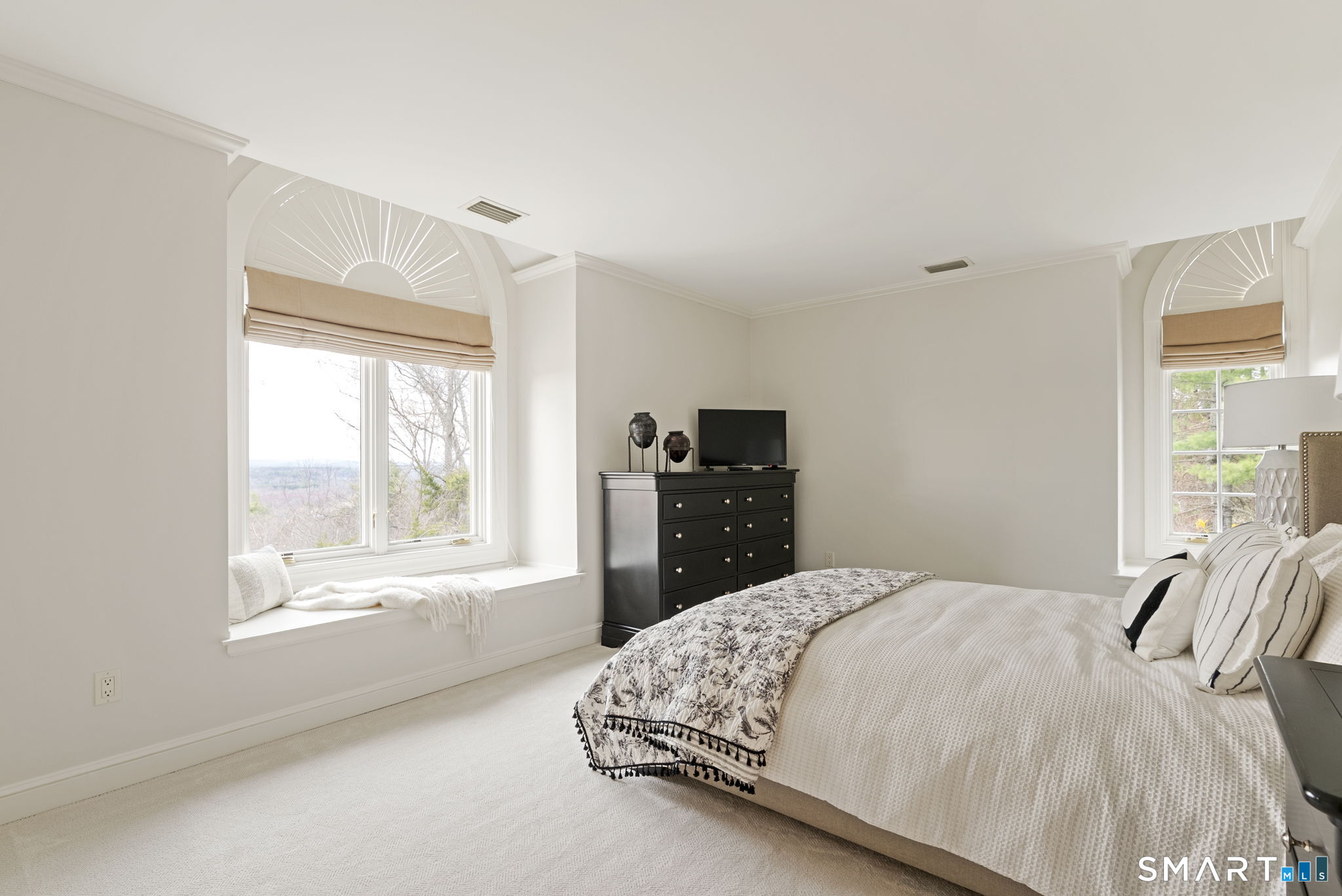 15 Cobtail Way Simsbury CT 06070