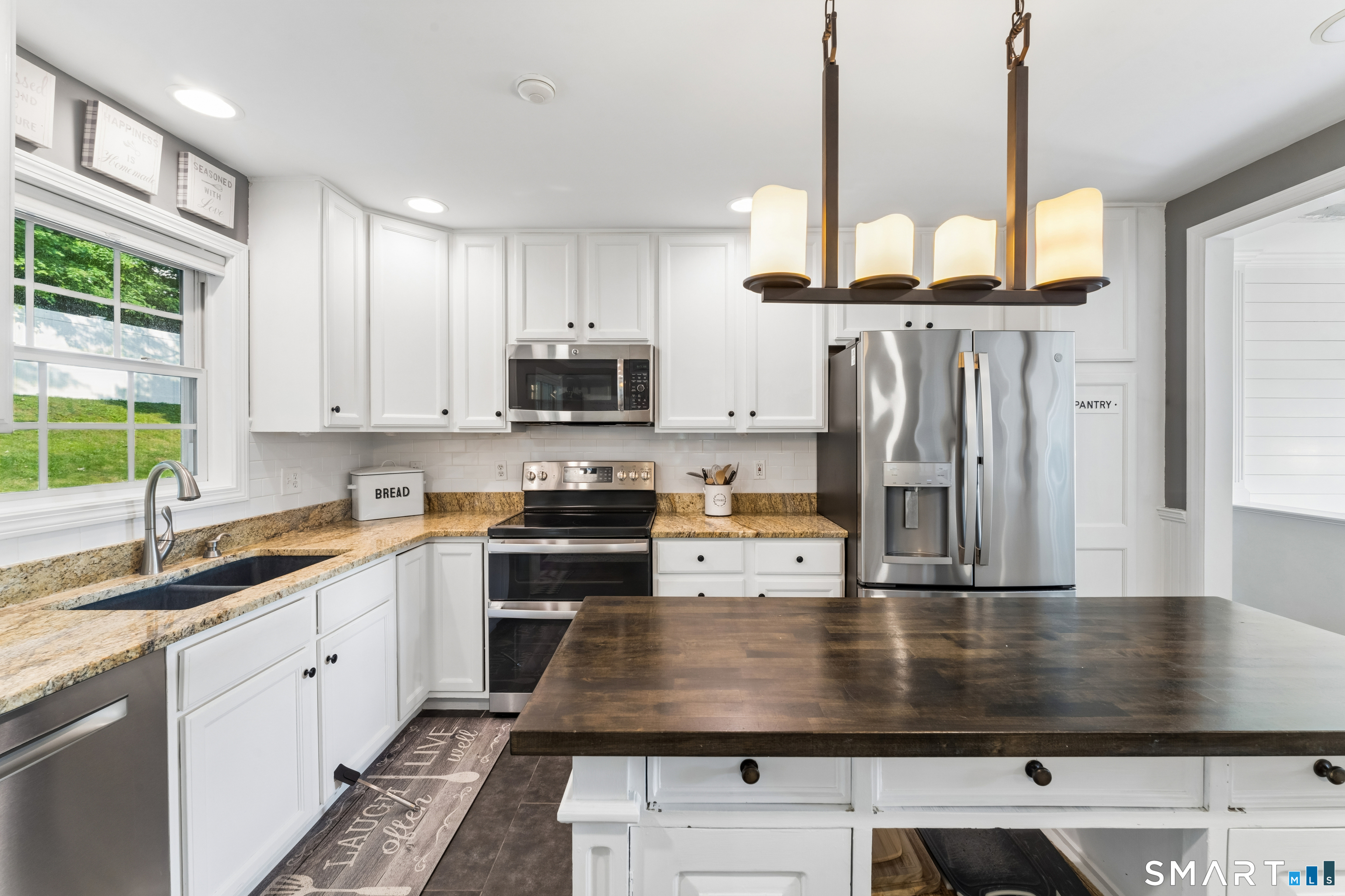 25 North Lake Shore Drive Brookfield CT 06804