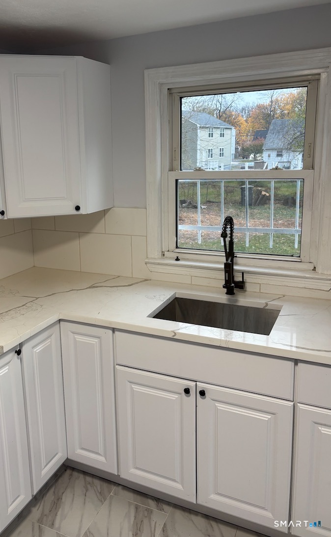 59 Rockville Street Hartford CT 06112
