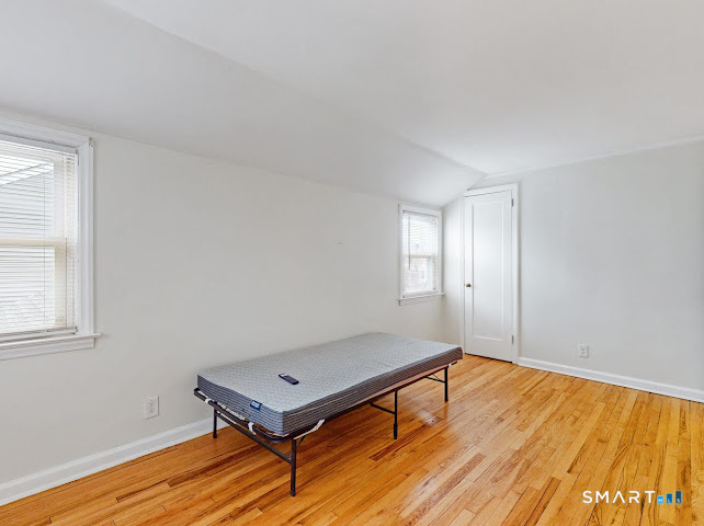 323 Saybrooke Street Hartford CT 06106