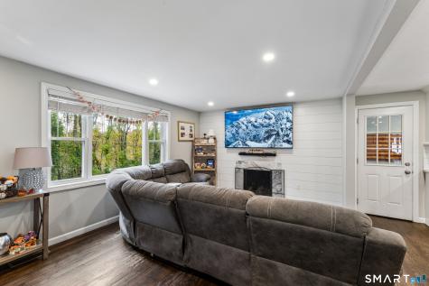 176 Walnut Hill Road Bethel CT 06801