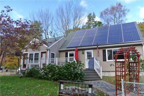 21 Hinckley Road Lebanon CT 06249