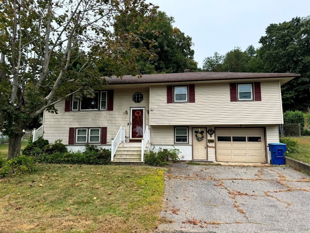 55 Holiday Hill Waterbury CT 06704