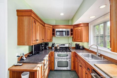 253 Tophet Road Roxbury CT 06783