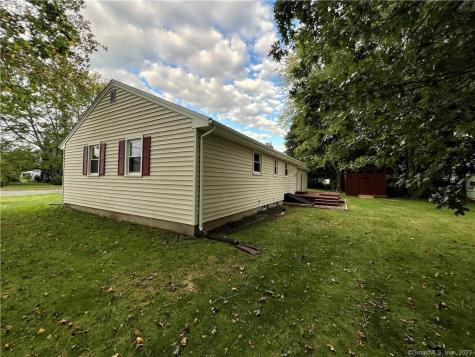 38 Pinnacle Road Plainville CT 06062