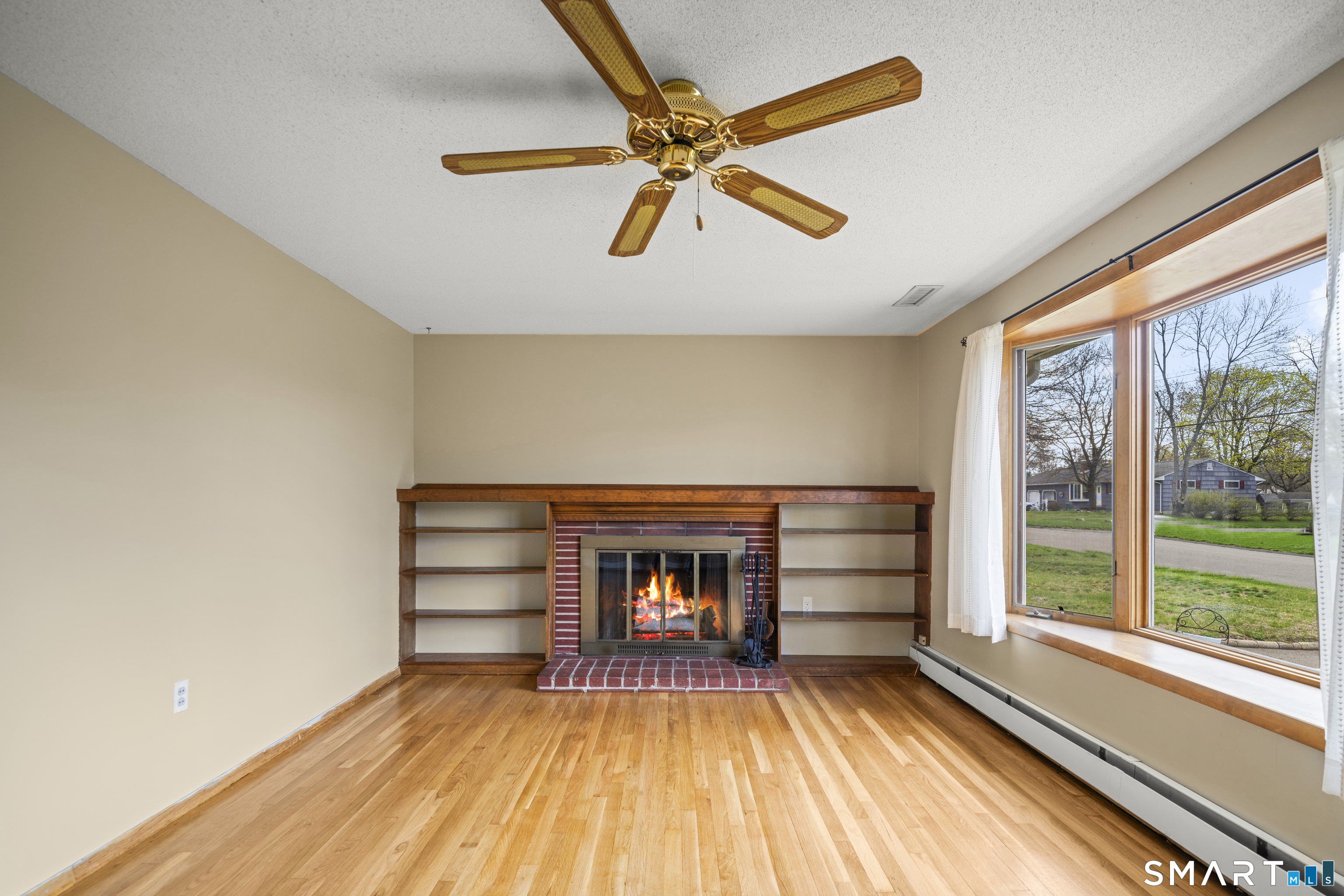 10 Nevins Avenue Enfield CT 06082