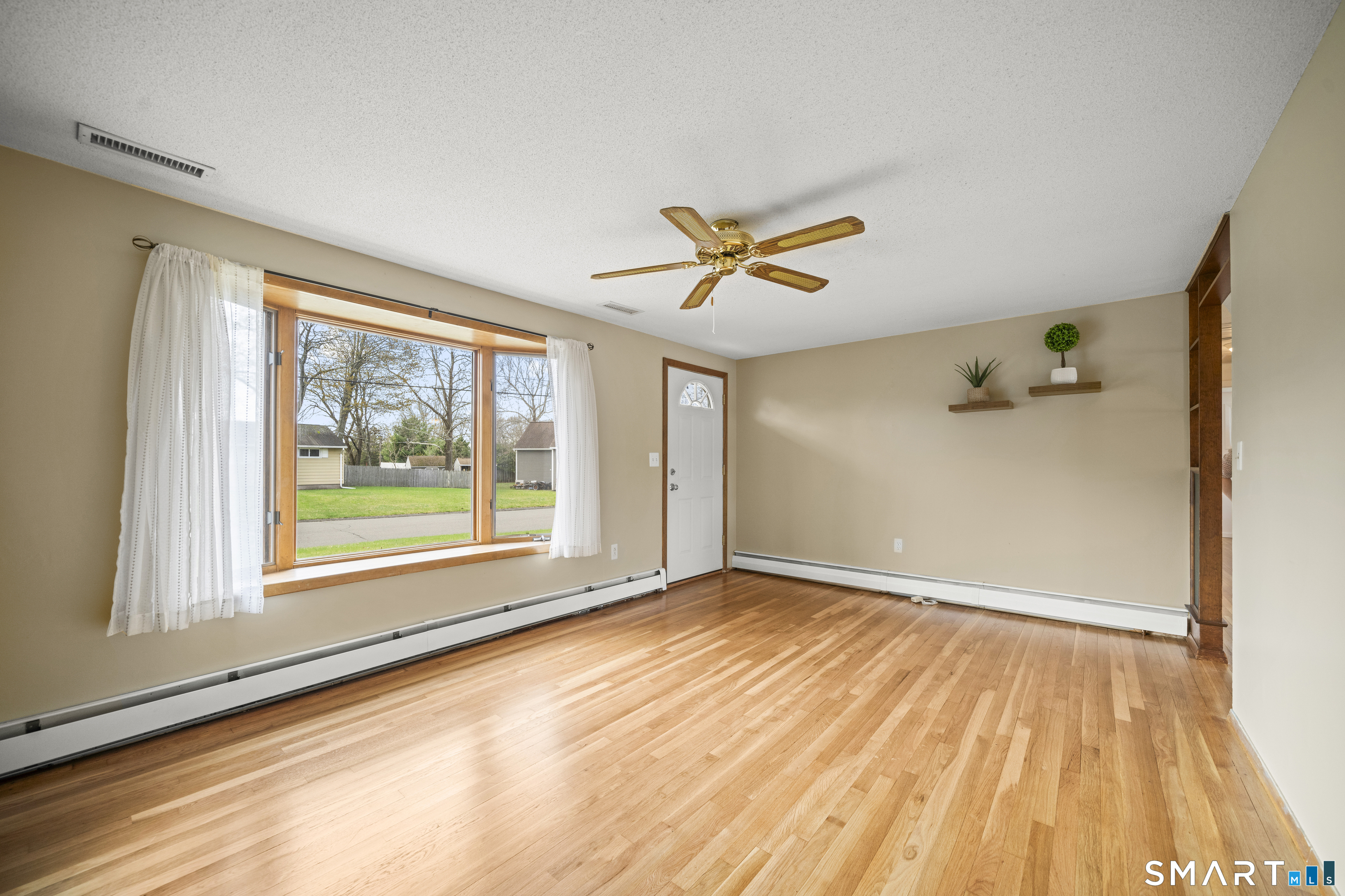 10 Nevins Avenue Enfield CT 06082