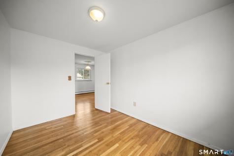 10 Nevins Avenue Enfield CT 06082