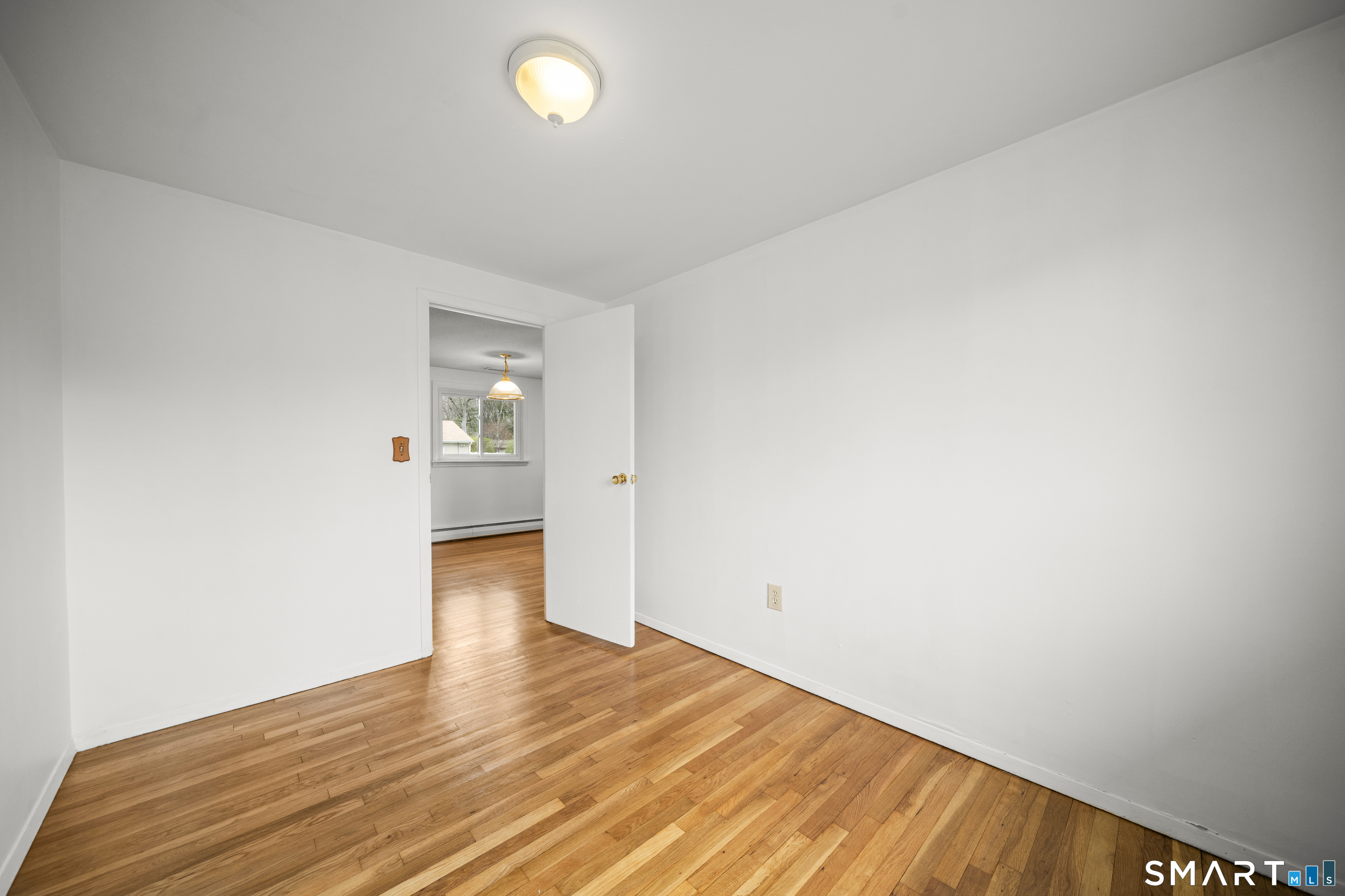 10 Nevins Avenue Enfield CT 06082