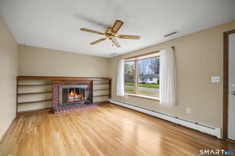 10 Nevins Avenue Enfield CT 06082