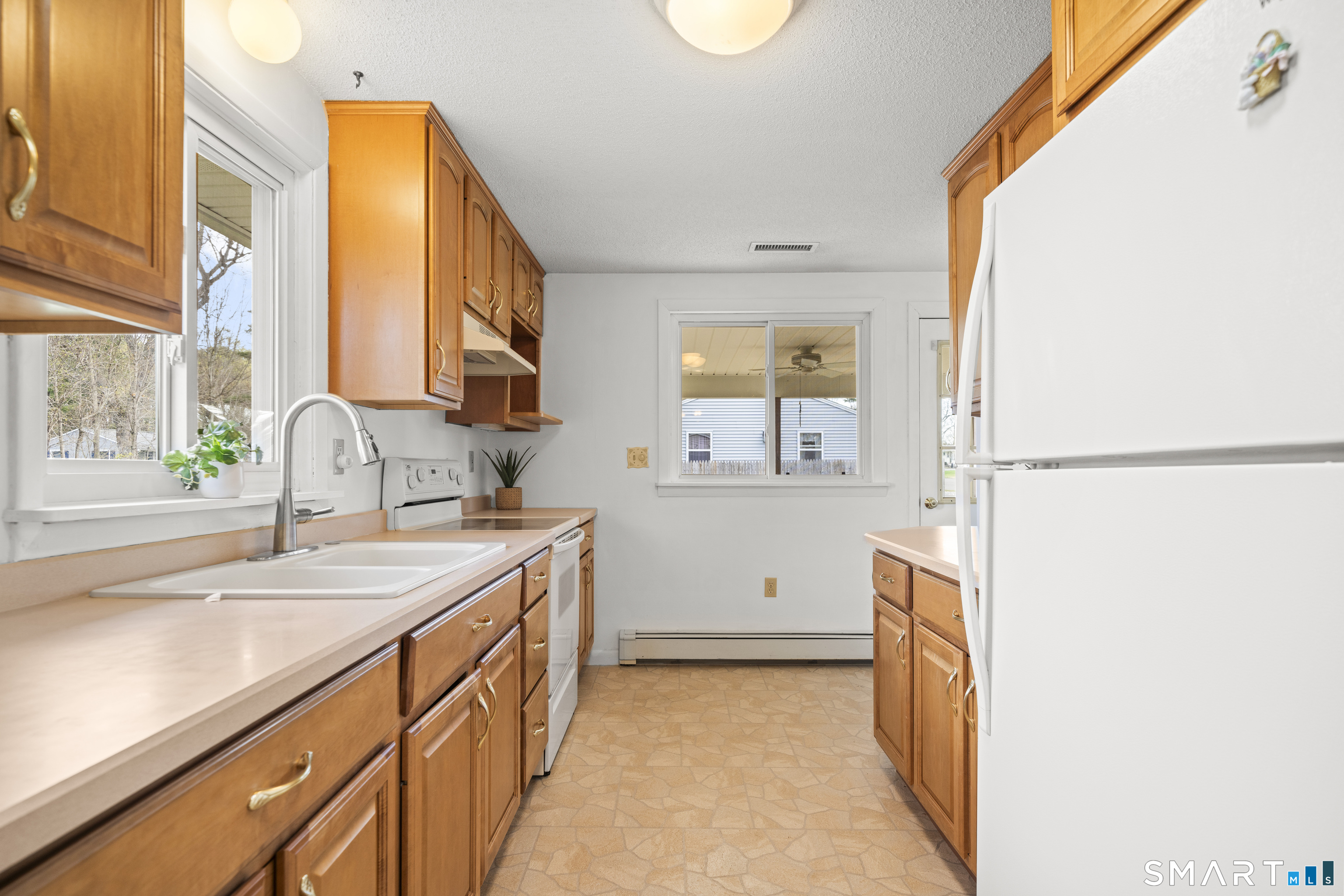 10 Nevins Avenue Enfield CT 06082