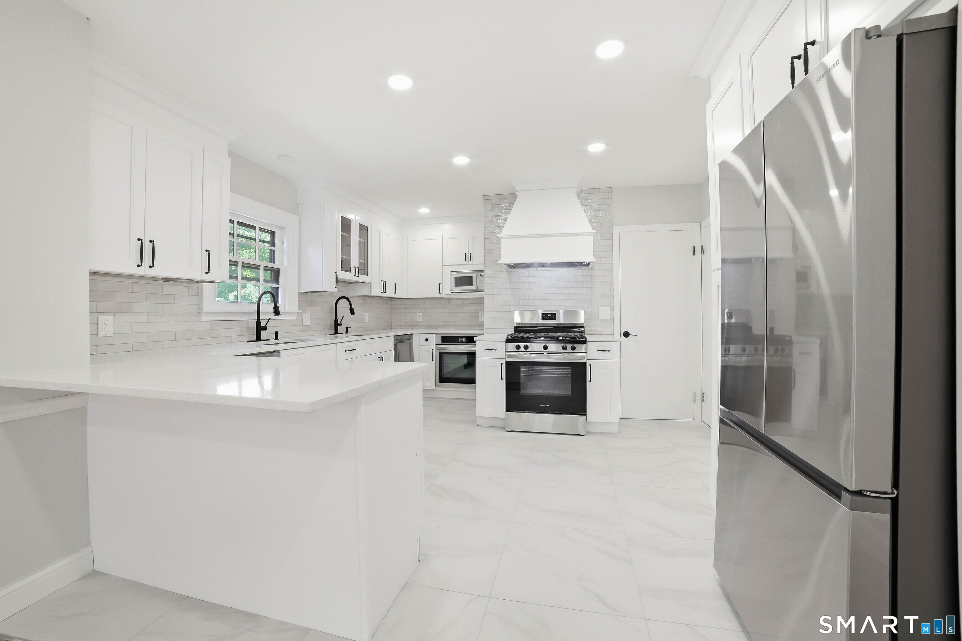 210 Colony Road New Haven CT 06511