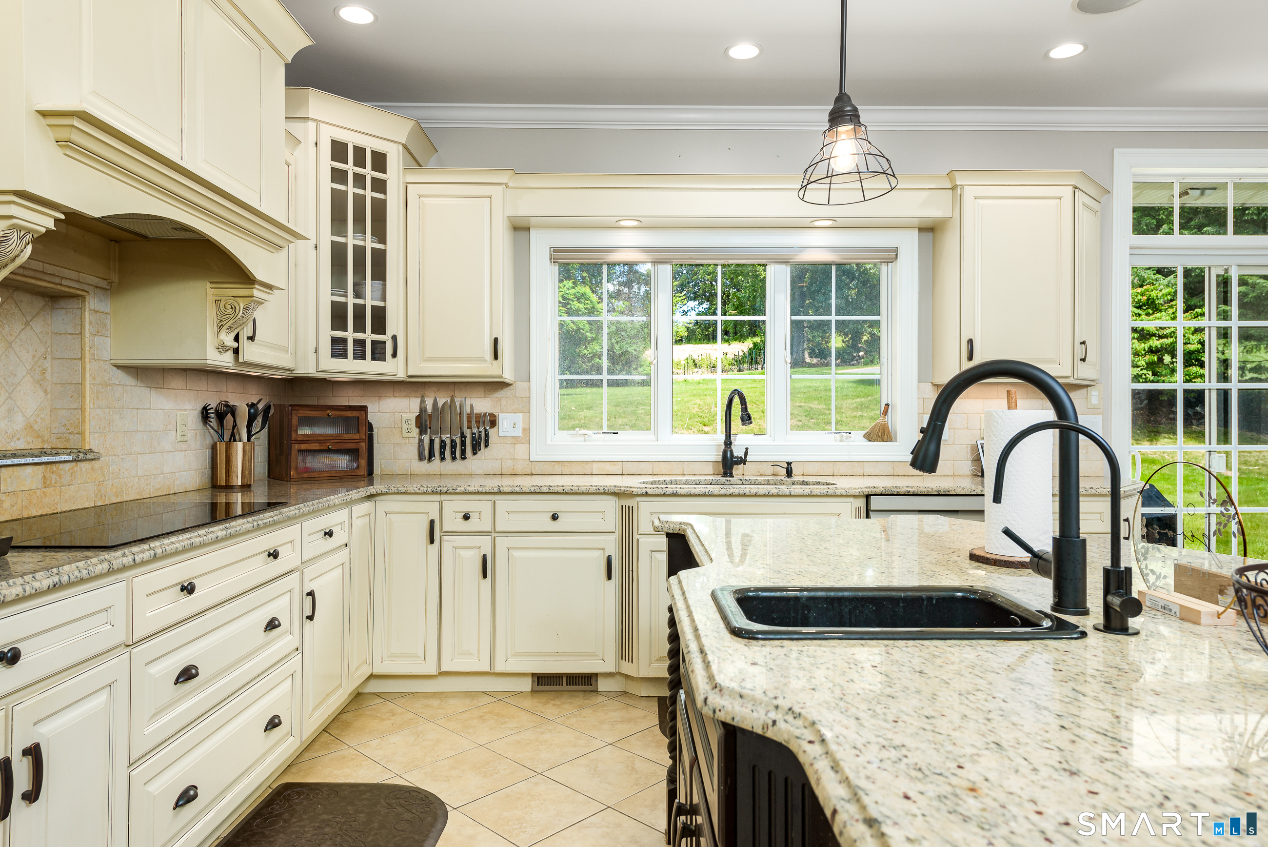32 Pease Farm Road Ellington CT 06029