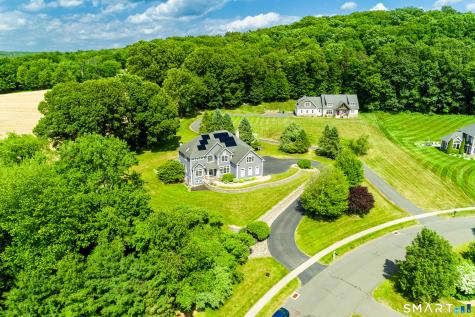 32 Pease Farm Road Ellington CT 06029