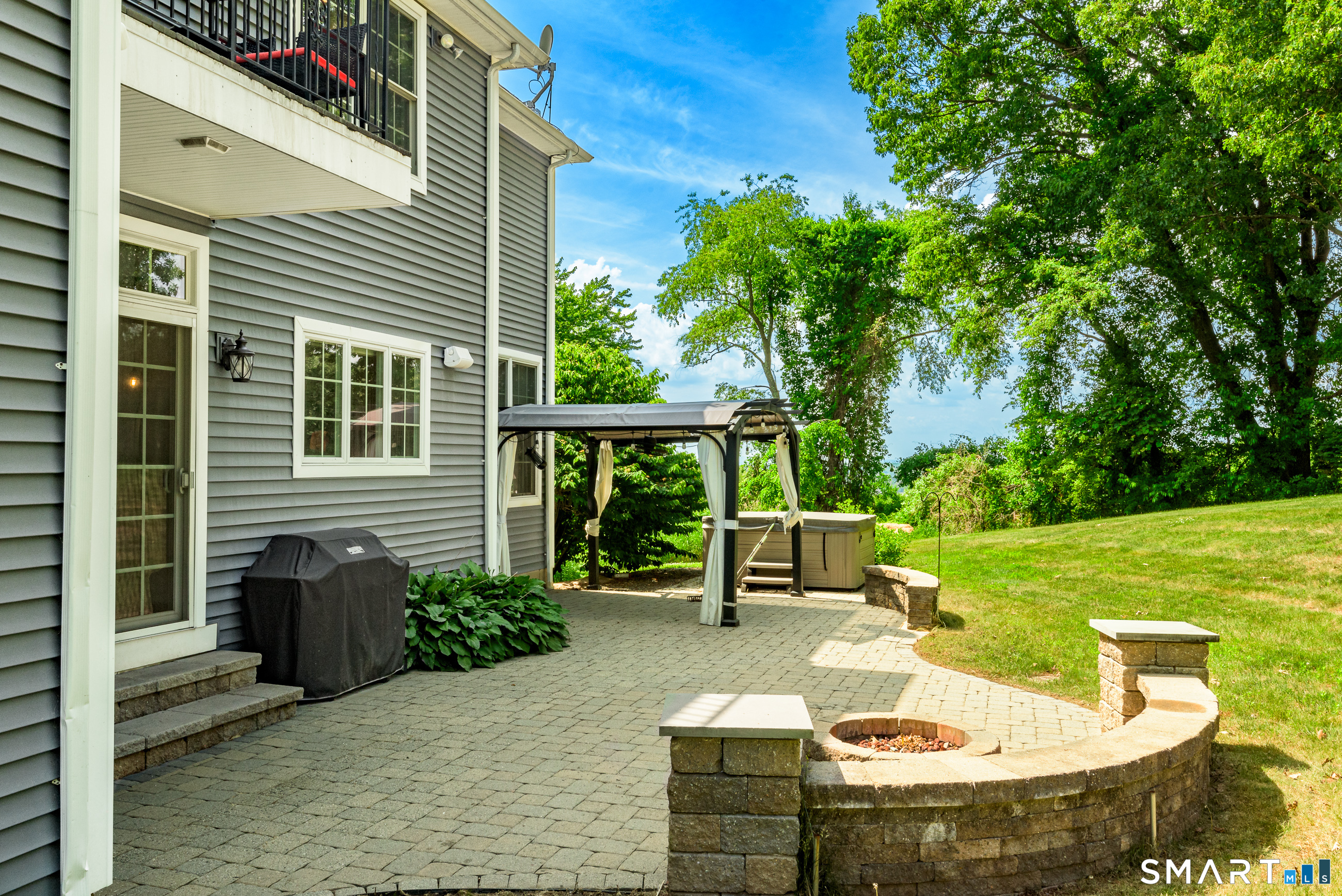 32 Pease Farm Road Ellington CT 06029